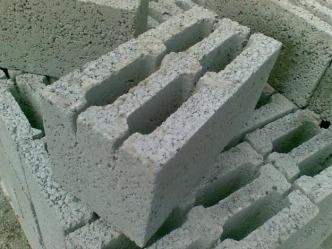 Керамзитобетонные и пескоцементные блоки