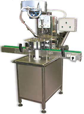 Укупорочный автомат для винтовой пробки сложной конфигурации на ПЭТ бутылки емкостью 0,33-2л