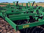 Культиватор John Deere 2310