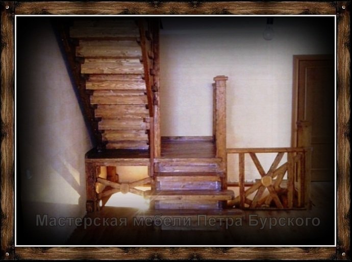 Деревянные лестницы из массива под старину на заказ.
