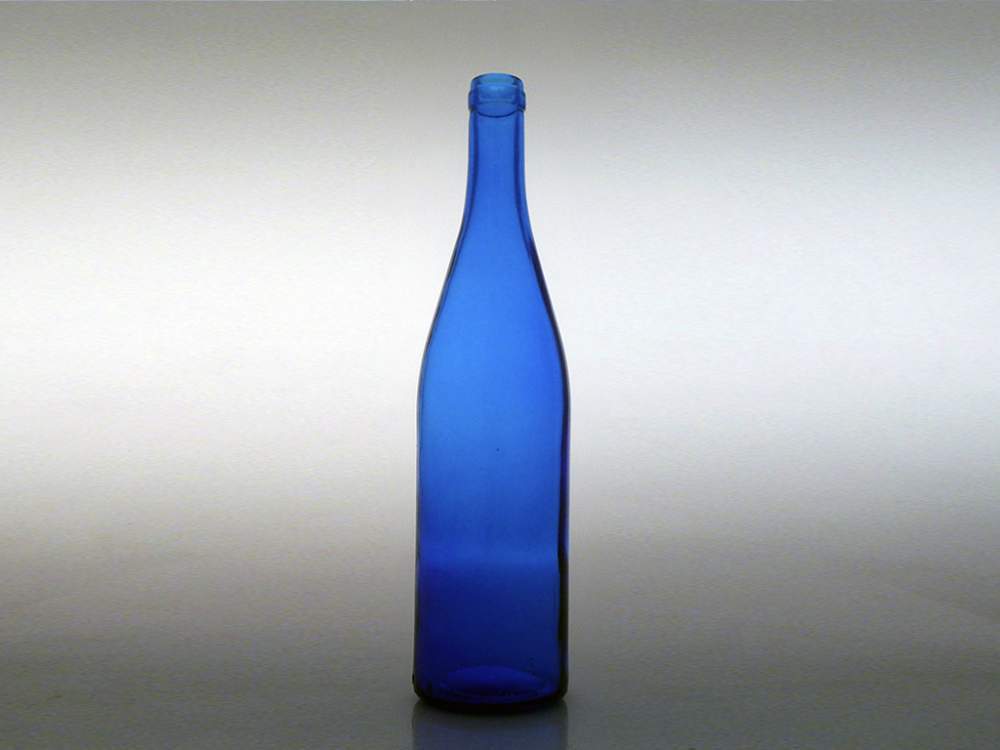 Бутылка  из синего матового стекла