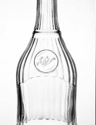Бутылка стеклянная для алкоголя с логотипом