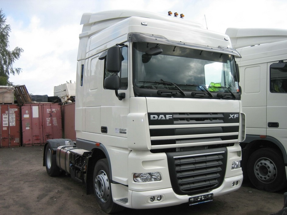 Новый седельный тягач DAF FT XF105.460