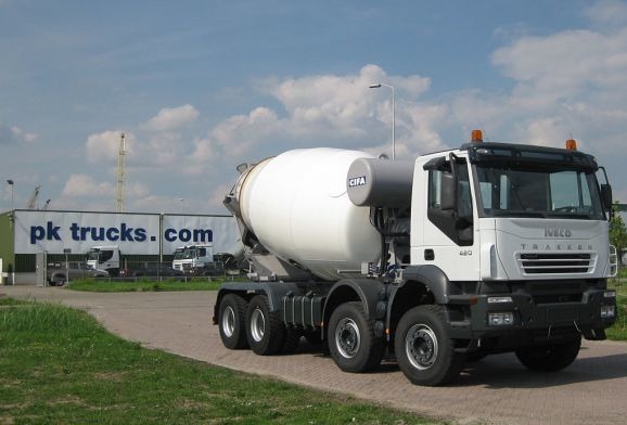 Бетоносмеситель Iveco AD410T42