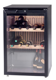 Холодильник - винный шкаф Helkama C165W