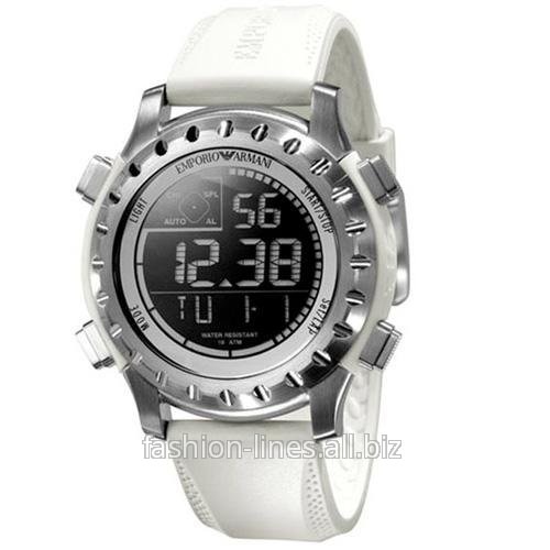 Спортивные наручные часы Armani с жидкокристаллическим циферблатом