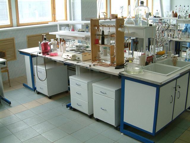 Оборудование лабораторное