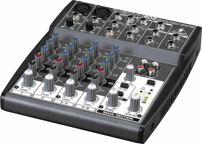 Микшер BEHRINGER XENYX 802