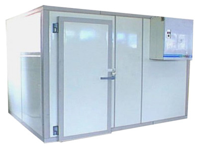 Холодильные шкафы успешно конкурируют не только на российском рынке, но и в ближнем зарубежье. При производстве холодильных шкафов задействовано высокотехнологичное оборудование передовых европейских фирм.