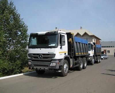 Самосвал Mercedes-Benz