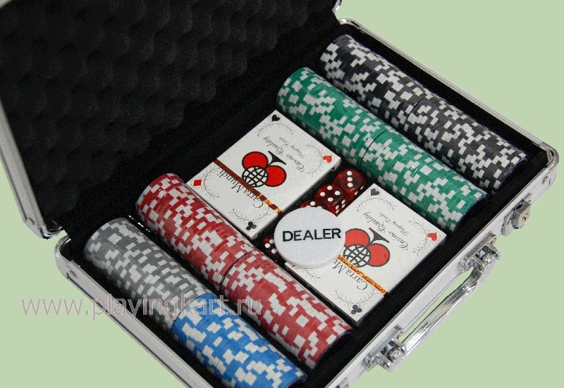 Покерный набор на 200 фишек с номиналом ГД5/200