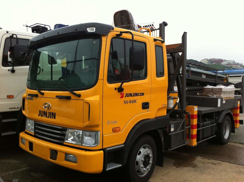 Hyundai Mega Truck JUNJIN SA-040C