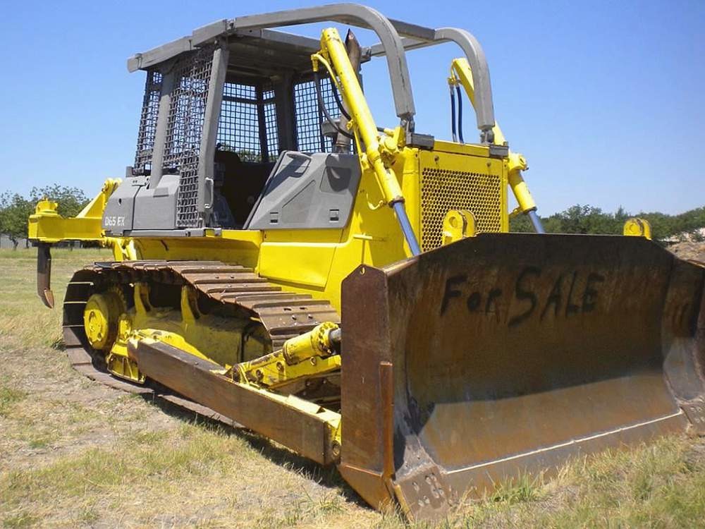 Бульдозер KOMATSU D65EX-12