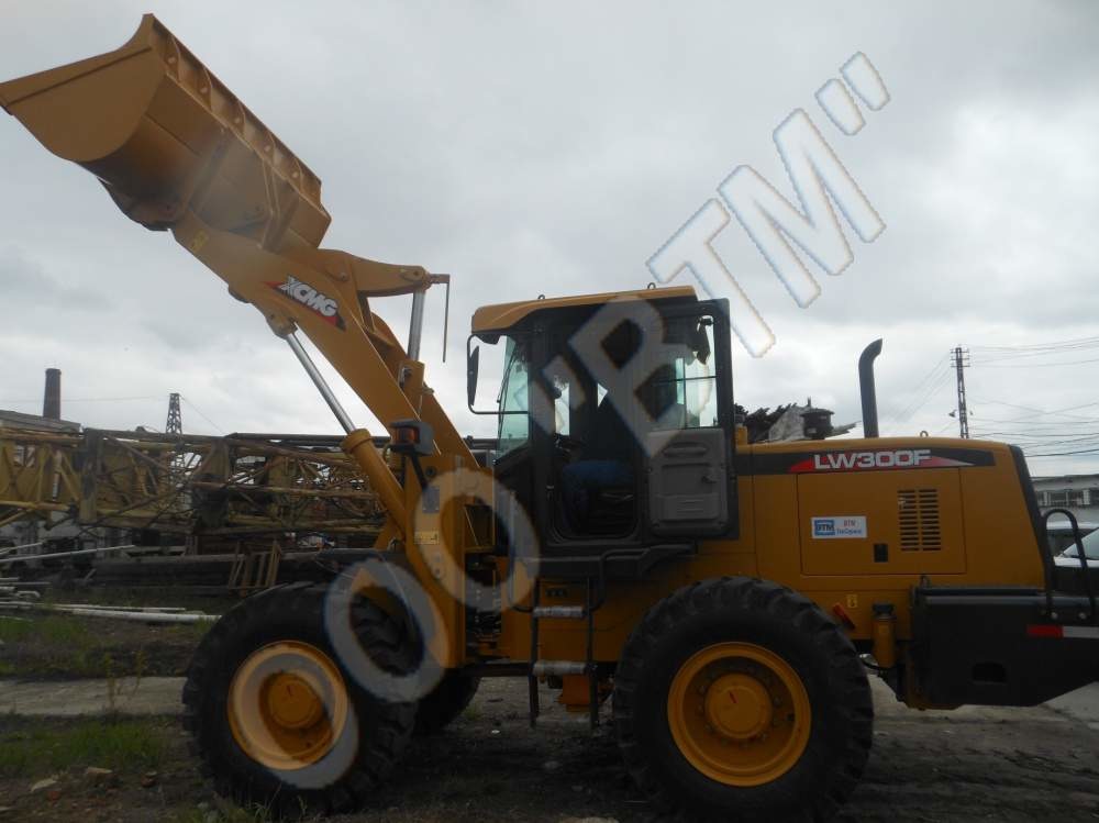 Погрузчик XCMG LW300F