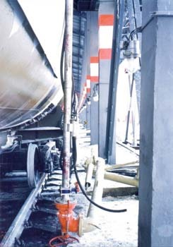 Установка стационарная верхнего слива железнодорожных цистерн УПВС-80С